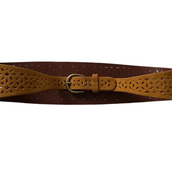 Anthropologie Tapered Eyelet Laser-cut Suede Leather Belt Mustard Gold - Picture 4 of 9